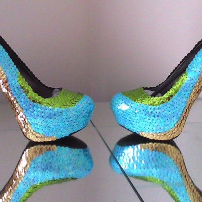 Gold/green sequin heel