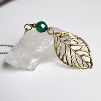 Leaf Necklace, Cutout Leaf Necklace, Spring Jewelry, Plant Necklace, Nature Lovers Gift, Emerald Green Leaf Necklace - Thumbnail 1