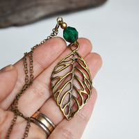 Leaf Necklace, Cutout Leaf Necklace, Spring Jewelry, Plant Necklace, Nature Lovers Gift, Emerald Green Leaf Necklace - Thumbnail 2