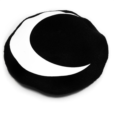 Crescent beret