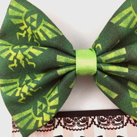 SALE! Dark Green Video Game Inspired Fabric Hair Bow -- Triforce Handmade Hair Clip Accessory - Thumbnail 1