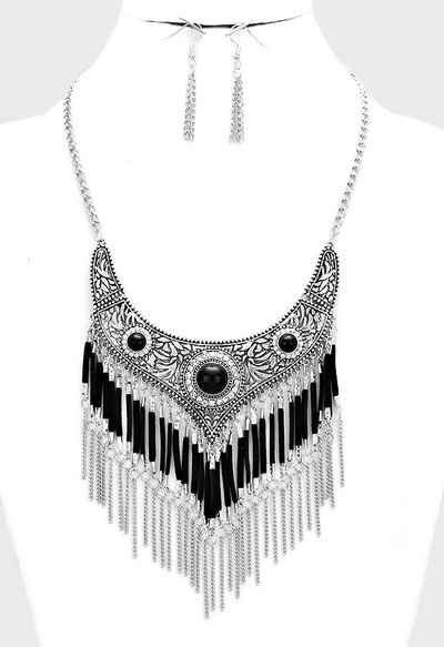 London Bib Necklace Set