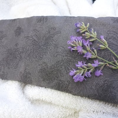 Soothing lavender flax seed eye pillow in pewter gray - Thumbnail 2