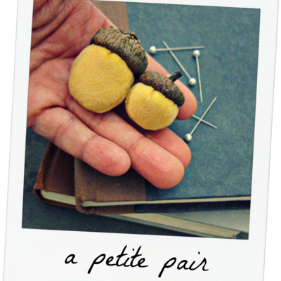 Mini acorn pincushionsin gold, handmade set of 2