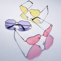 Harajuku Heart Shaped Sunglasses Free Shipping - Thumbnail 3