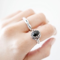 Mini Oval Black Onyx Ring - Thumbnail 2