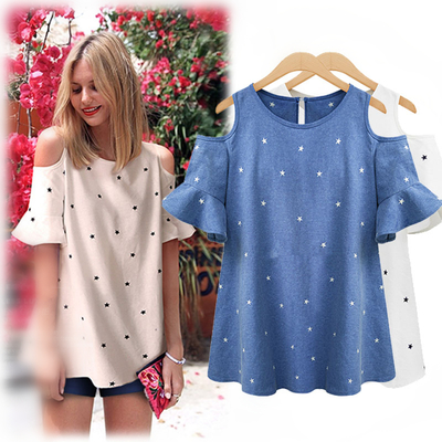 White/blue star pattern off shoulder t-shirt sp165605
