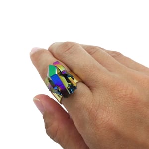 Azusa Rainbow Quartz Crystal Ring - Thumbnail 4
