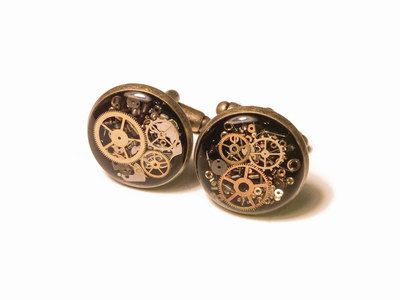 As Seen at GBK's 2015 MTV Movie Awards Gift Lounge Brass Silver or Gold Steampunk Cufflinks with real recycled watch parts