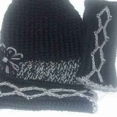 Knit hat and gloves