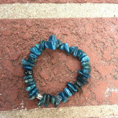 Blue apatite stretch bracelet - blue apatite bracelet - blue apatite jewelry - blue apatite - gemstone bracelet - stretch bracelet