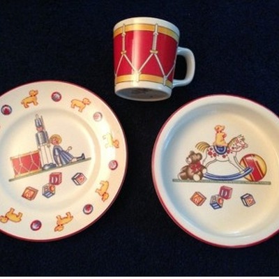 100% authentic brand new baby set