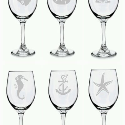 Etched beach theme wine glass