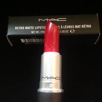 100% New Authentic Riri Woo From MAC Hearts Collection - Thumbnail 2