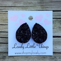 13x18mm Raw Tear Drop Studs - Thumbnail 1