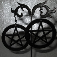 Large Black Acrylic Pentagram Earrings - Thumbnail 4
