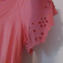 cold shoulder laser cut sleeve tee (more colors) - Thumbnail 2