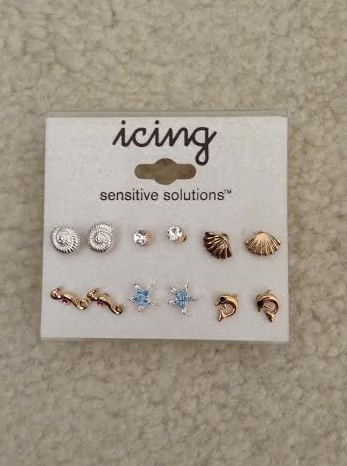 (New with tags) Underwater Themed Earrings