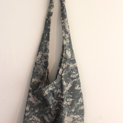 Acu shoulder bag