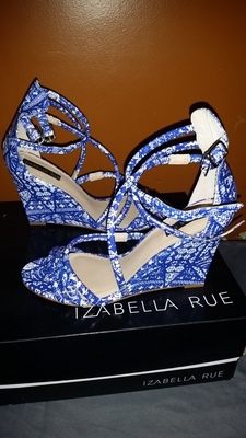 Geo Print Wedge Sandals Size 9