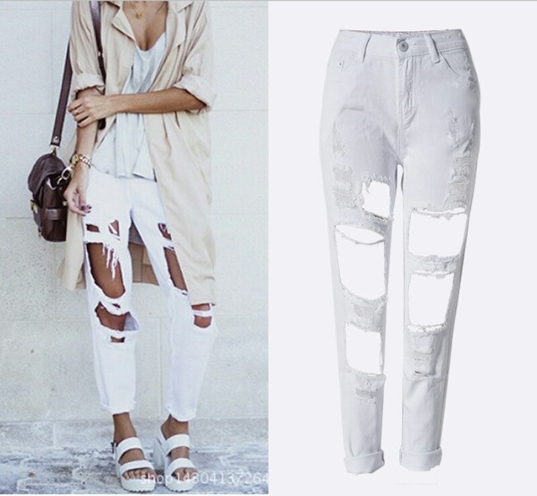 Ripped Boyfriend Jeans - White