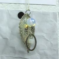Moonstone & Leaf Necklace - Thumbnail 1