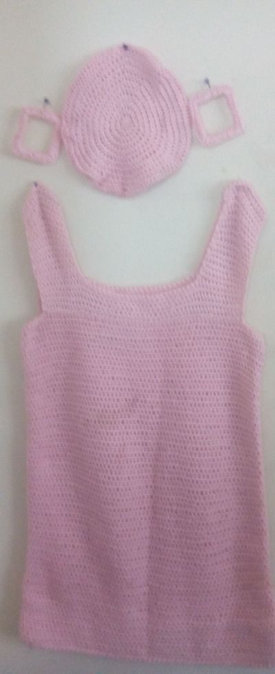  Woman Dress, Hat and Earring Set 