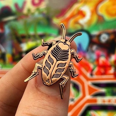 Chuckroach Pin