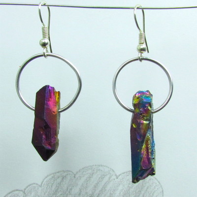 Oil spill point earrings