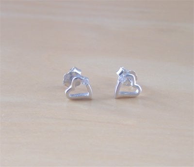 925 Silver Cz Heart Stud Earings/Sterling Silver Heart Earrings/Heart Jewellery/Heart Jewelry/Heart Jewelery/Love Heart Earrings/Heart Studs