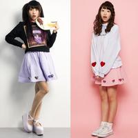 Hollow Heart Pleated Skirt - Thumbnail 1