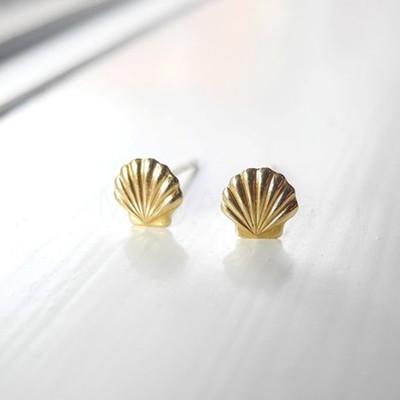 Seashell Stud Earrings 