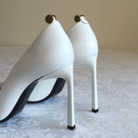LANVIN White Leather Point Toe Pumps With Gold Screw Detail - Thumbnail 2