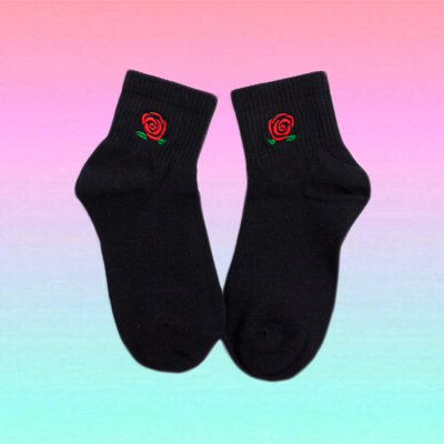 RED ROSE SOCKS 