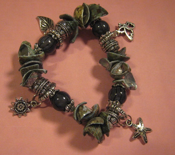 Stretch Shell Bracelet