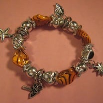 Stretch Shell Bracelet