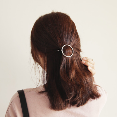 Circle hair pin