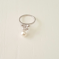 Bow with Pearl - Charm Ring - Thumbnail 2