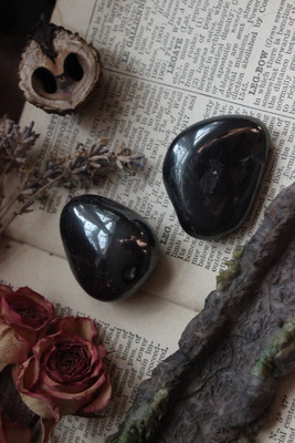 Hematite Palm Stone