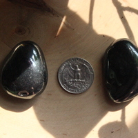 Hematite Palm Stone - Thumbnail 3