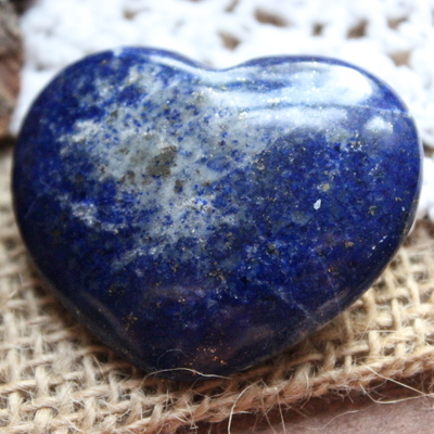 Lapis lazuli heart