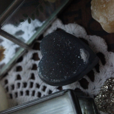 Agate druzy heart