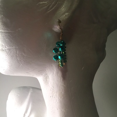 Green beaded drop earrings 