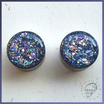 Graphite holographic glitter plugs for stretched ears