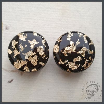 Black & gold leaf plugs for stretched ears