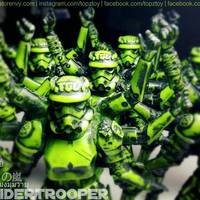 SpiderTrooper - Discordia Green Exclusive - by TopzToy - Thumbnail 2