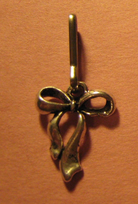 Ribbon Zipper Pull