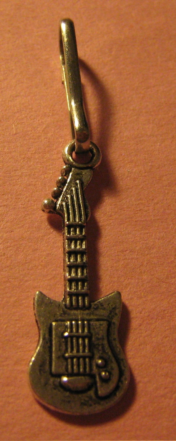 Guitar Zipper Pull