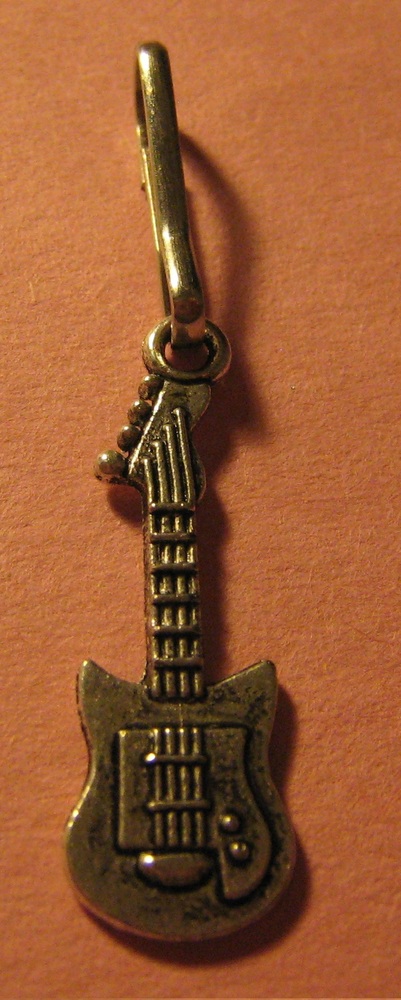 Guitar Zipper Pull