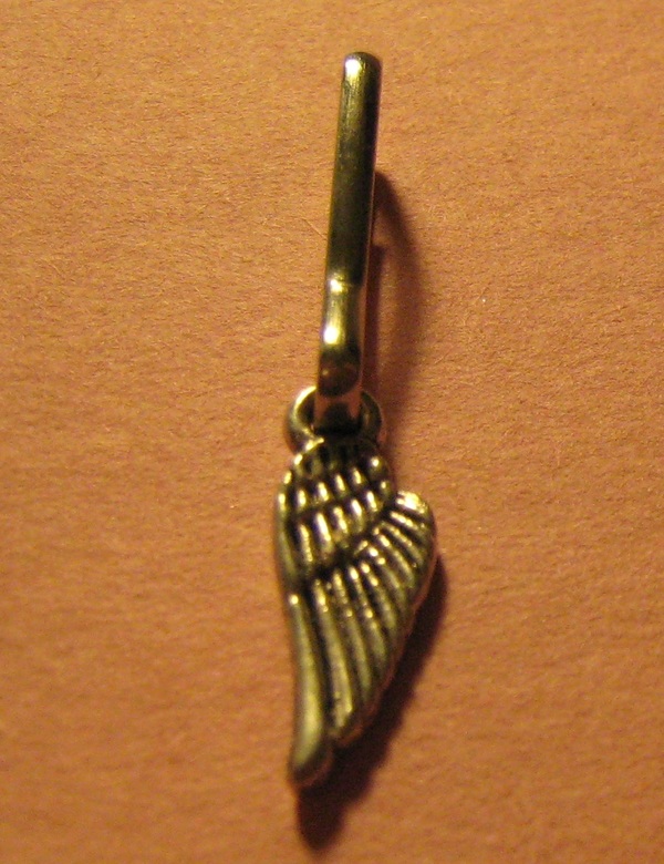 Wing Zipper Pull